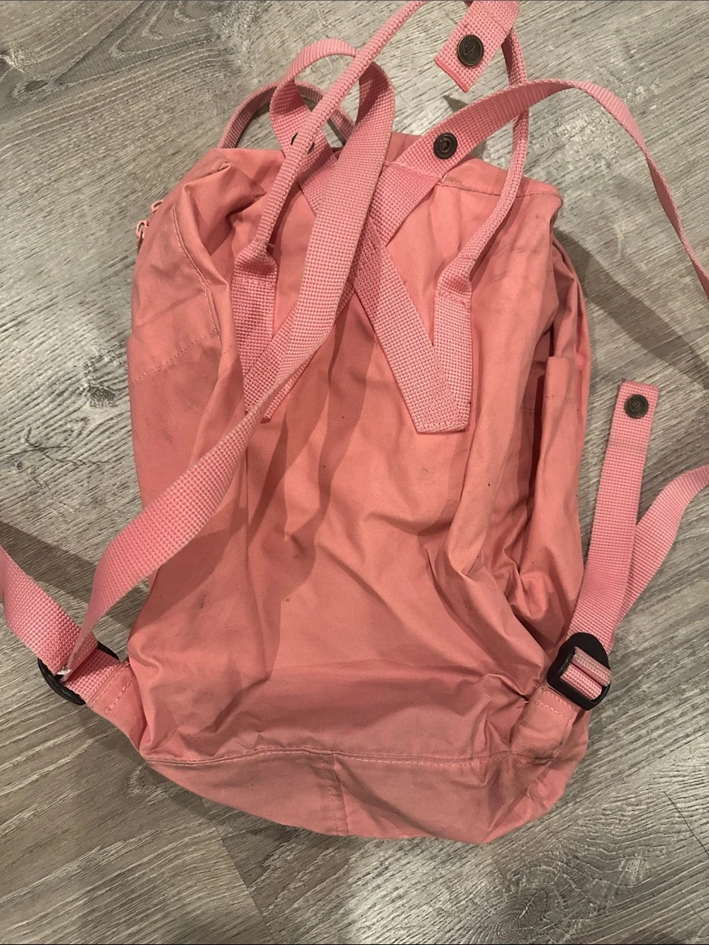 Fjallraven Kanken Backpack in Coral Pink